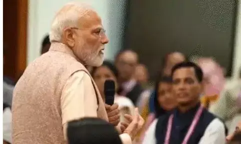 Teachers Day 2026: पीएम मोदी ने 48 शिक्षकों से की बातचीत, स्क्रीन टाइम और बच्चों के व्यवहार पर कही बड़ी बात, इनमें छत्तीसगढ़ की सुनीता यादव भी शामिल