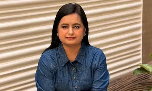 Raipur City News : महापौर से जुड़े आपत्तिजनक वीडियो मामले में एंकर सोमा देवांगन हिरासत में