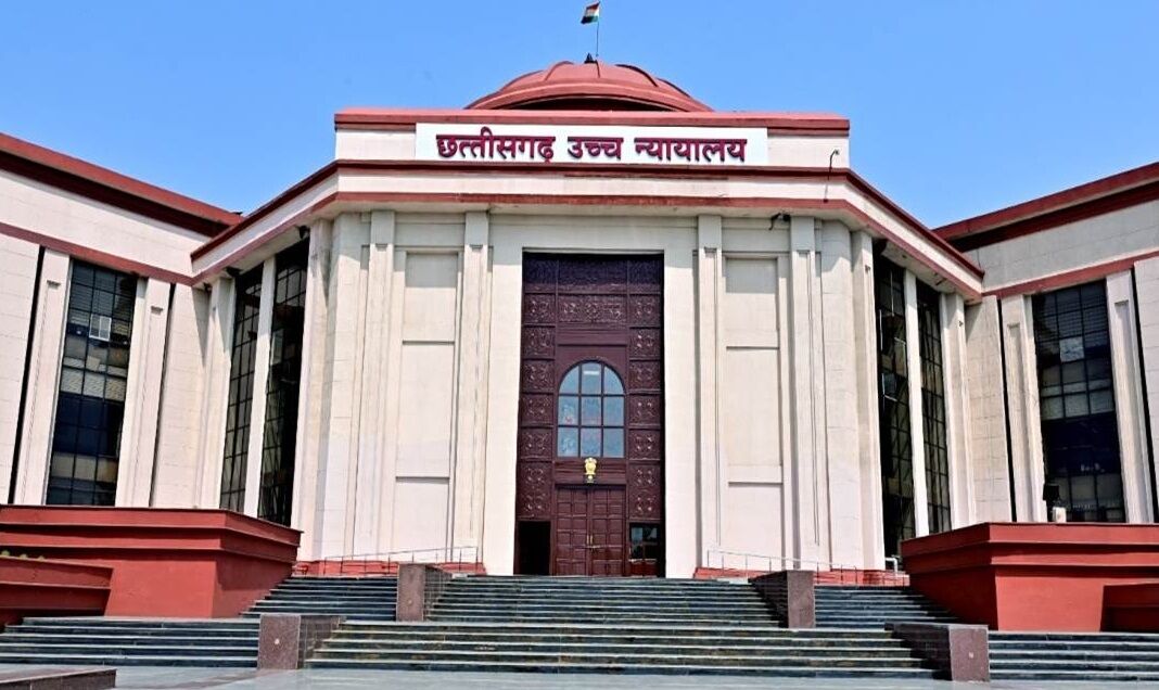CG High Court: छत्तीसगढ़ हाईकोर्ट को मिला नया चीफ जस्टिस, जस्टिस कृष्ण राम मोहापात्रा संभालेंगे जिम्मेदारी, केंद्र ने जारी किया नियुक्ति आदेश
