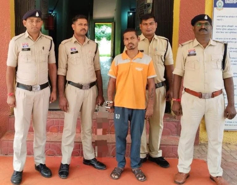 CG Crime : पत्नी की हत्या कर आत्महत्या का रचा नाटक, इस वजह से पति ने घोंटा गला, गिरफ्तार