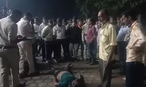 CG Crime : ड्यूटी के दौरान अचानक लापता हुआ पेट्रोल पंप कर्मचारी, पानी की टंकी में मिला शव CG Crime : ड्यूटी के दौरान अचानक लापता हुआ पेट्रोल पंप कर्मचारी, पानी की टंकी में मिला शव