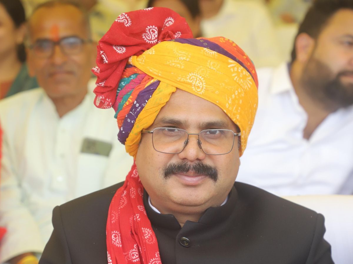 MP Breaking : IAS अनिल डामोर का निधन, विदिशा से भोपाल हुआ था ट्रांसफर; अचानक बिगड़ी तबीयत