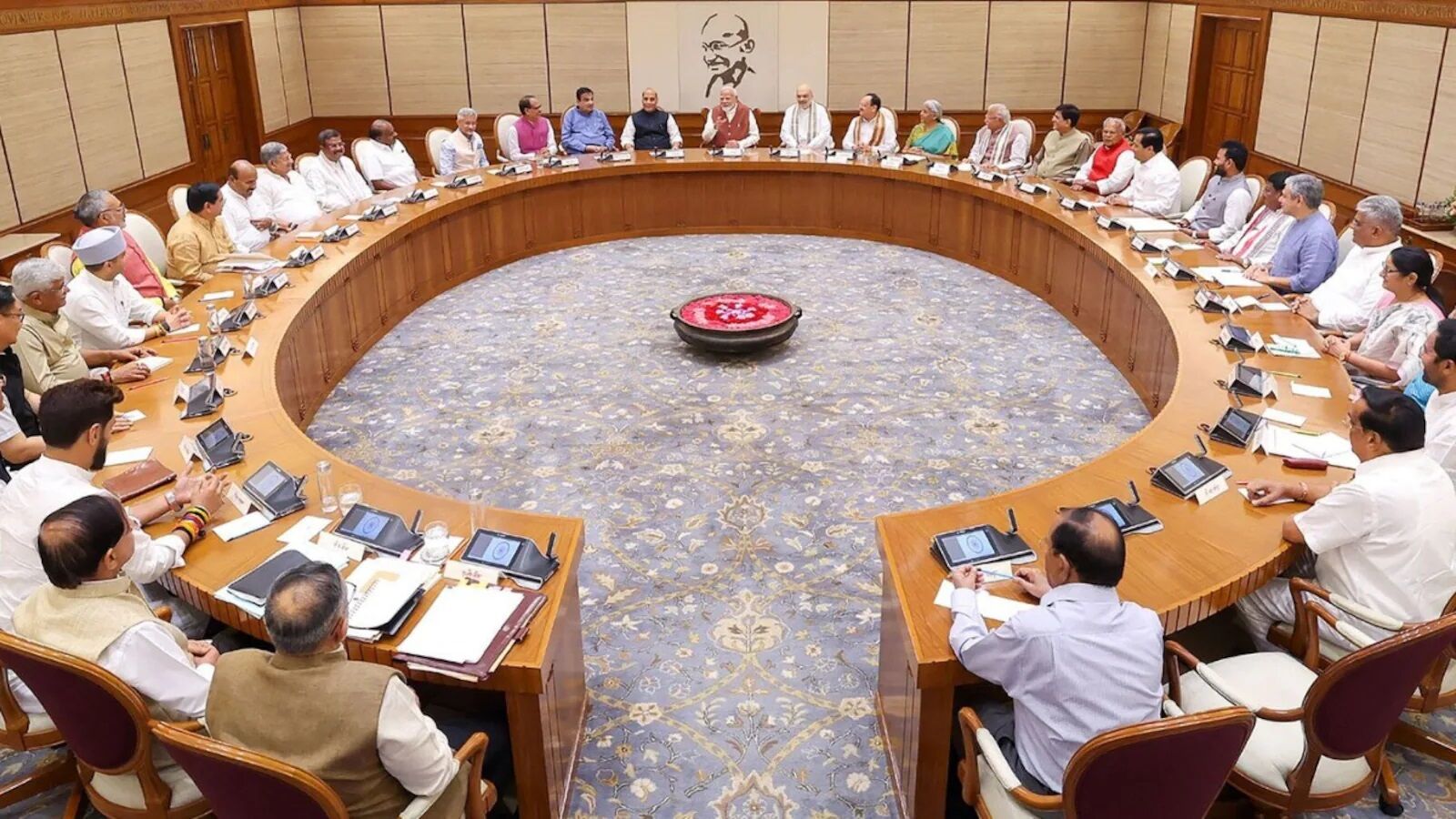 Modi Cabinet railway decision: मोदी कैबिनेट की बैठक में कटनी-पेंड्रा रोड चौथी और बिलासपुर-पेंड्रा रोड तीसरी रेल लाइन को मंजूरी, 10,783 करोड़ की परियोजनाओं से बदलेगा रेल नेटवर्क