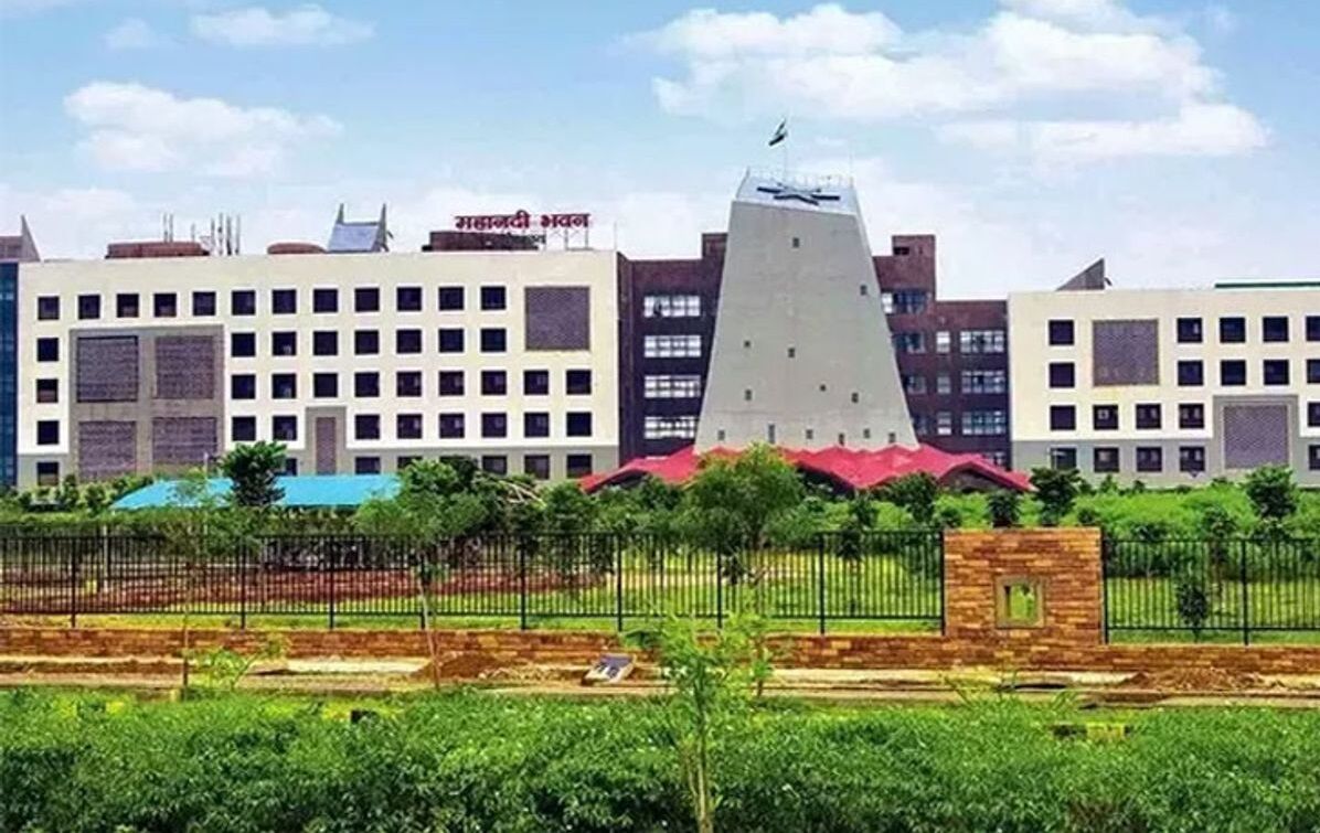 Chhattisgarh Tehsildar Transfer: छत्तीसगढ़ में 57 तहसीलदार-नायब तहसीलदारों का तबादला; देखें पूरी लिस्ट
