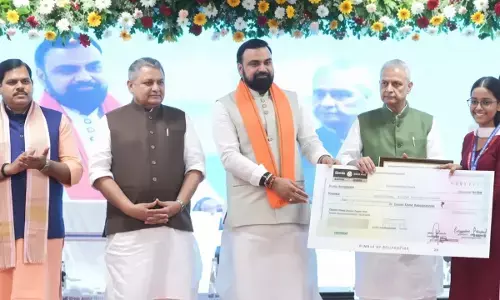 Bihar Board Toppers 2026: CM सम्राट चौधरी ने 168 मेधावी छात्रों को किया सम्मानित, लाखों की पुरस्कार राशि से बढ़ाया हौसला