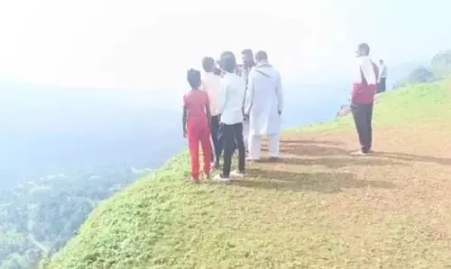रील का जुनून बना जानलेवा, पातालकोट में बाइक समेत खाई में गिरा युवक, मौत