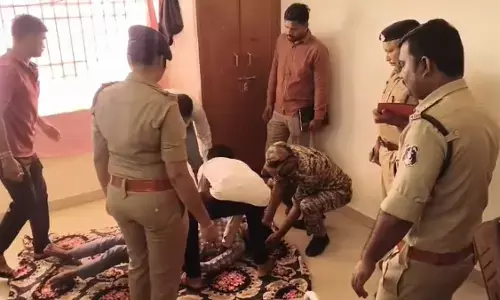 CG Crime : एकलव्य आवासीय विद्यालय में छात्र की मौत से मचा हड़कंप, जांच में जुटी पुलिस