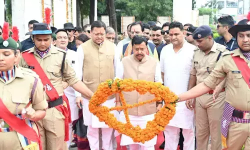 Uttarakhand : हल्द्वानी में शहीदों को सीएम धामी ने किया नमन, बोले- वीर जवानों के परिजनों के सम्मान के लिए सरकार प्रतिबद्ध