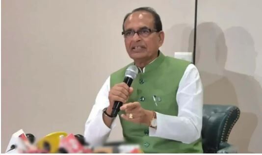 Shivraj Singh Chouhan Raipur visit : रायपुर पहुंचे शिवराज सिंह चौहान, बोले- कका और कांग्रेस ने मिलकर छत्तीसगढ़ को तबाह किया