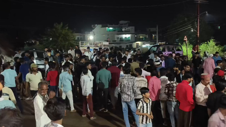 MP Accident : तेज रफ्तार जीप की टक्कर से बाइक सवार मासूम भाई-बहन की मौत, दंपति घायल