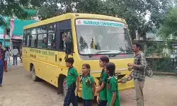 MP Crime : बच्चों से भरी स्कूल बस पर फायरिंग कर चालक को पीटा, 4 राउंड गोली चलाने का आरोप