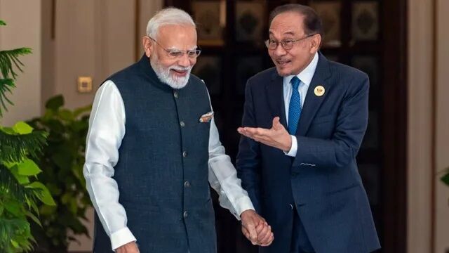 मोदी-अनवर इब्राहिम की द्विपक्षीय बैठक, मलयेशिया ने भारत से हथियार खरीदने में दिखाई रुचि