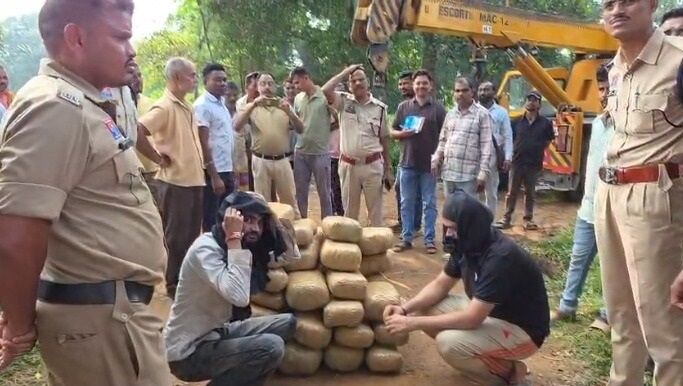 CG Crime : पुलिस की बड़ी कार्रवाई, स्कॉर्पियो से 138 किलो गांजा बरामद, दो तस्कर गिरफ्तार