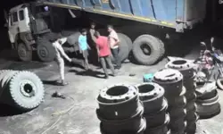 MP News : कोयले से लदे ट्रेलर का टायर बदलते समय भीषण ब्लास्ट, चालक की मौत, 2 लोग घायल, घटना CCTV में कैद