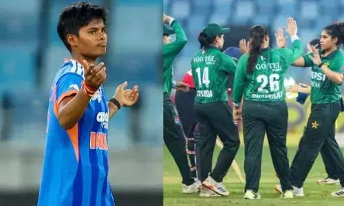 Womens Asia Cup 2026: एशिया कप के बाद ICC का एक्शन, क्रांति गौड़ पर जुर्माना; पाकिस्तानी टीम को भी मिली सजा Womens Asia Cup 2026: एशिया कप के बाद ICC का एक्शन, क्रांति गौड़ पर जुर्माना; पाकिस्तानी टीम को भी मिली सजा