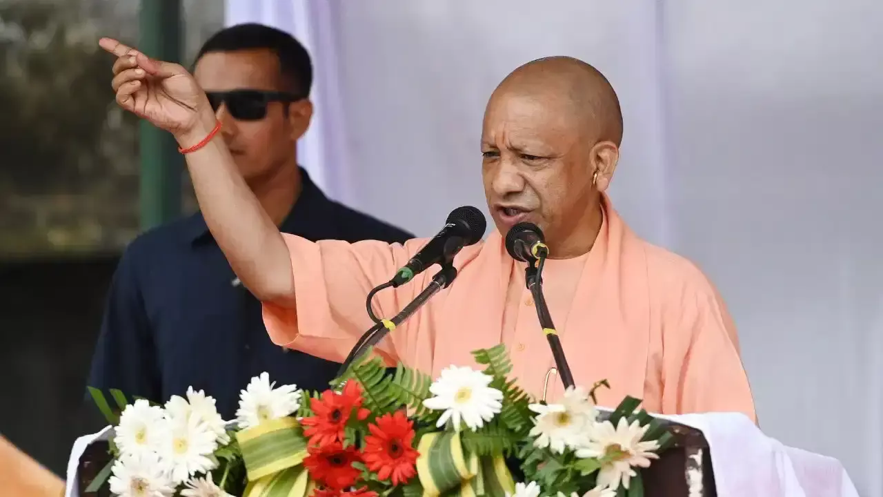 UP News : योगी सरकार का बड़ा फैसला, वकीलों के लिए 5 लाख कैशलेस इलाज से लेकर डिजिटल सुविधाओं तक कई घोषणाएं