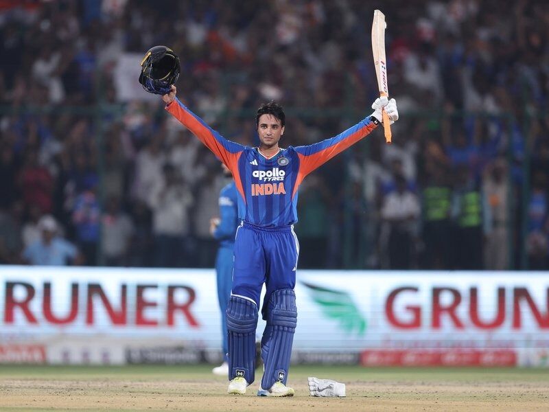 IND vs AFG 3rd T20I: भारत ने अफगानिस्तान को दिया 222 रन का टारगेट: अभिषेक शर्मा का तूफानी शतक, संजू सैमसन ने जड़ा अर्धशतक, गुरबाज और जादरान क्रीज पर