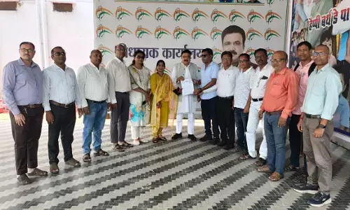 CG News: छत्तीसगढ़ शिक्षक संघर्ष मोर्चा ने सौंपा 5 सूत्रीय मांगों का ज्ञापन, खल्लारी विधायक से निराकरण की मांग