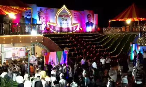 Raipur marine drive 25 lakh diyas:  25 लाख दीयों से जगमाया मरीन ड्राइव, पीएम मोदी को बधाई देने सीएम साय, भाजपाइयों के साथ बड़ी संख्या में पहुंचे लोग, देखें लाइव