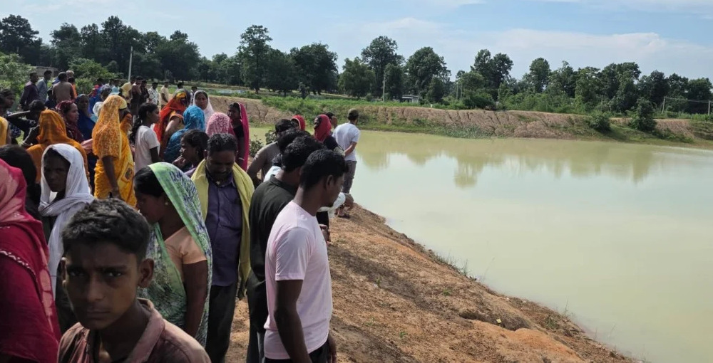 CG News : नहाने गई तीन मासूम बच्चियां तालाब में डूबी, एक-एक कर मिले तीनों शव, गांव में पसरा मातम