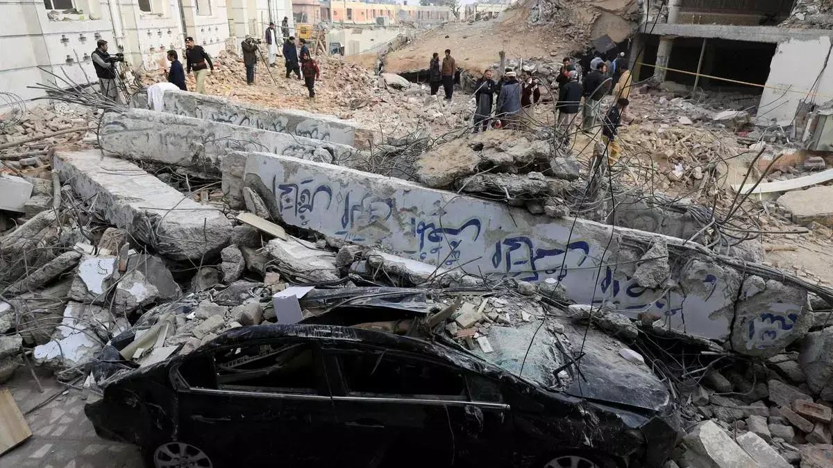 39379-pakistan-1-1789724691519 Pakistan Blast : खैबर पख्तूनख्वा की मस्जिद में जुमे की नमाज के दौरान धमाका, 15 लोगों की मौत; 50 से अधिक घायल