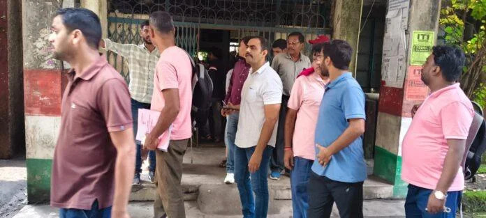 Jharkhand News : रिटायर्ड कर्मचारी से रिश्वत लेते CCL के दो क्लर्क गिरफ्तार, 18 हजार की रकम के साथ CBI ने दबोचा