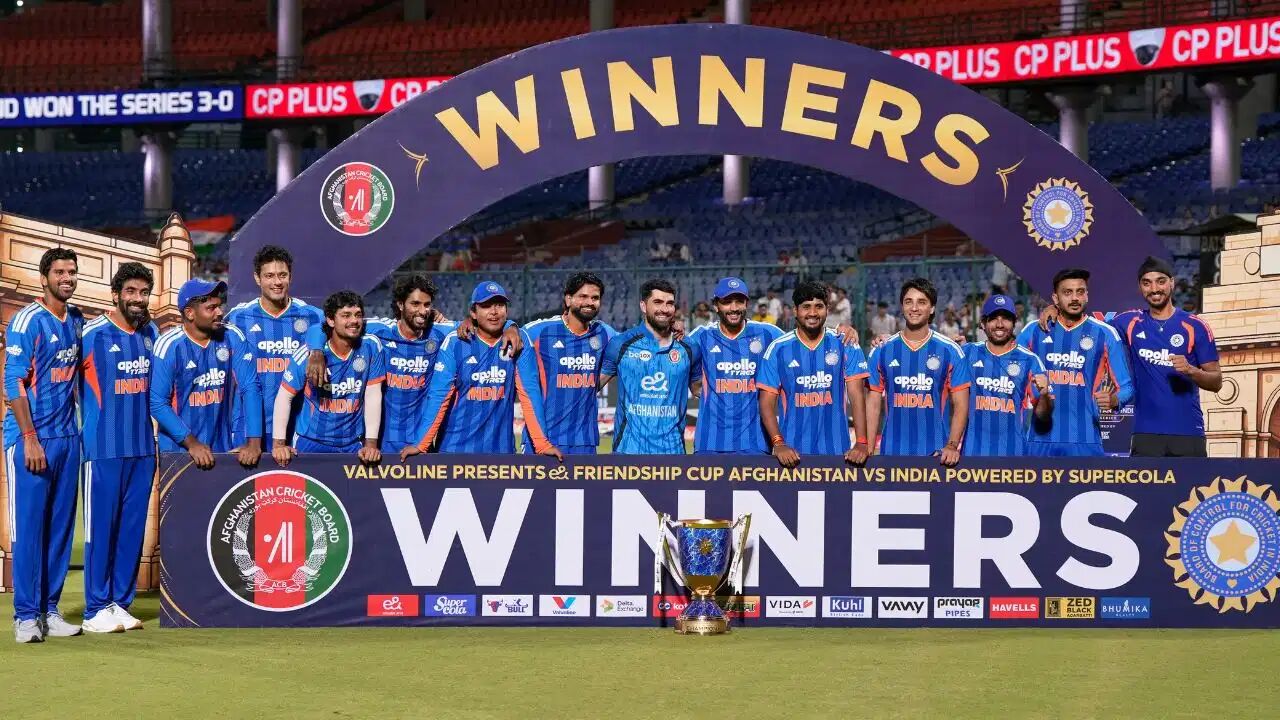 IND vs AFG T20 : भारत की जीत के बाद दिल जीत गए कप्तान अय्यर, अफगान कप्तान को ट्रॉफी सेलिब्रेशन में किया शामिल – VIDEO