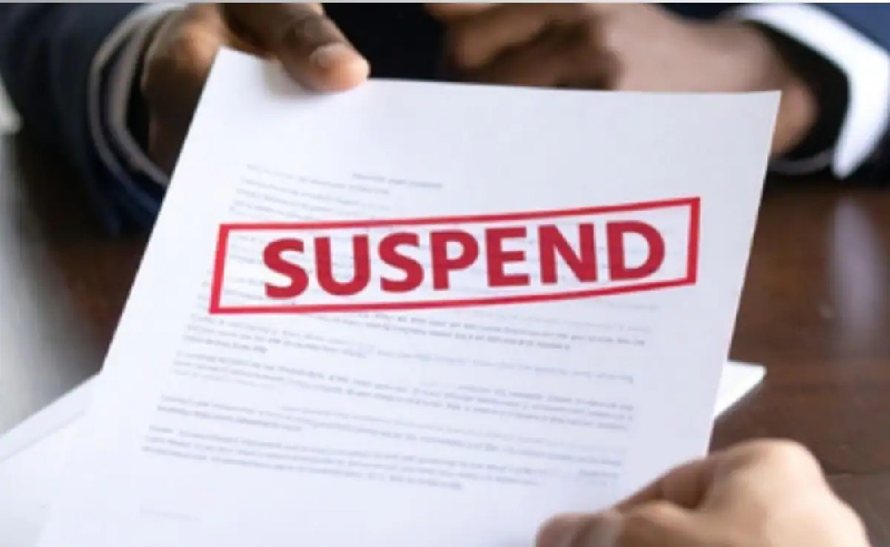 CG Suspended : महासमुंद में वेतन भुगतान में गड़बड़ी पर बड़ी कार्रवाई, प्राचार्य समेत 3 कर्मचारी निलंबित