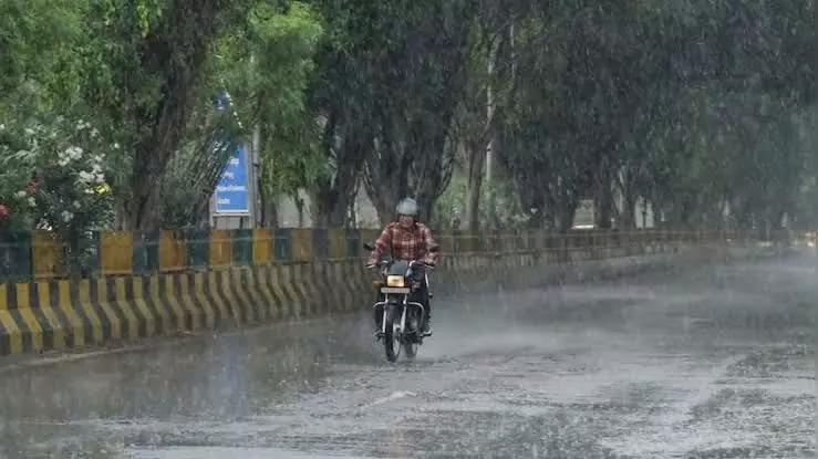 39467-images CG Weather : मानसून फिर बदलेगा रुख, गरज-चमक के साथ बारिश के आसार, गर्मी से मिलेगी राहत