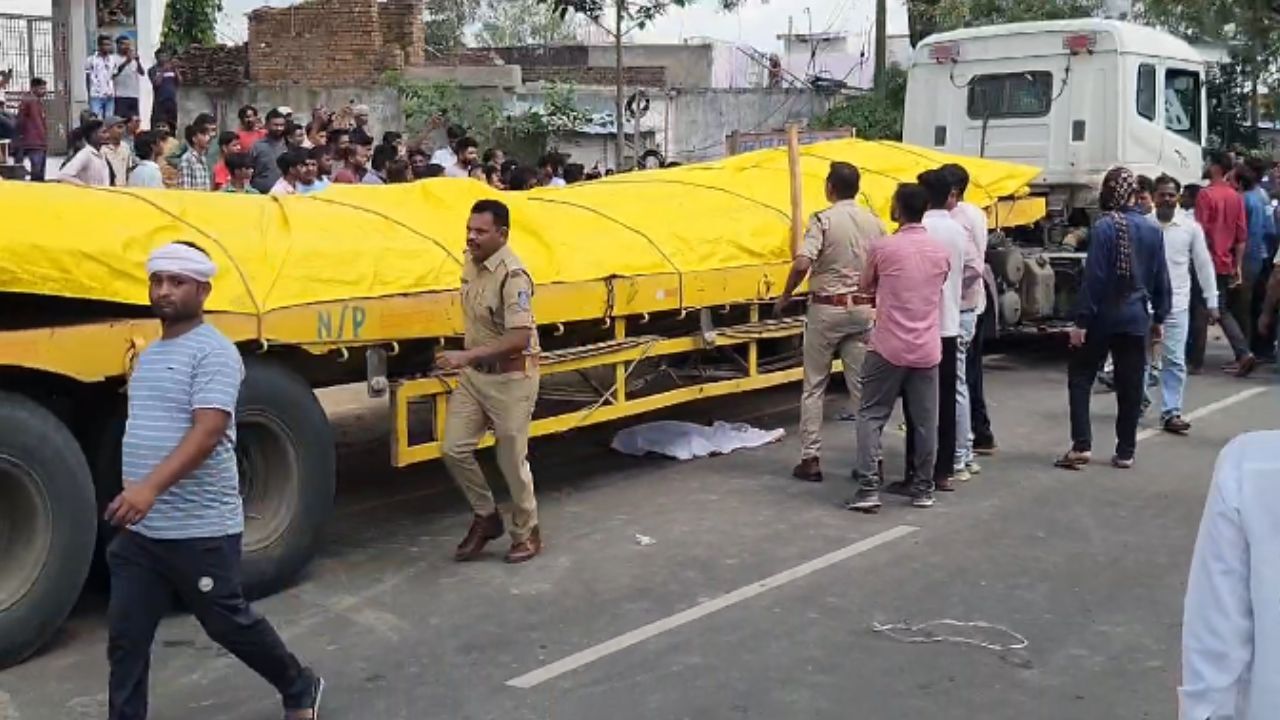 MP Accident : स्कूल जा रहे 7 साल के मासूम को सरिया से भरे ट्राला ने कुचला, मौके पर मौत