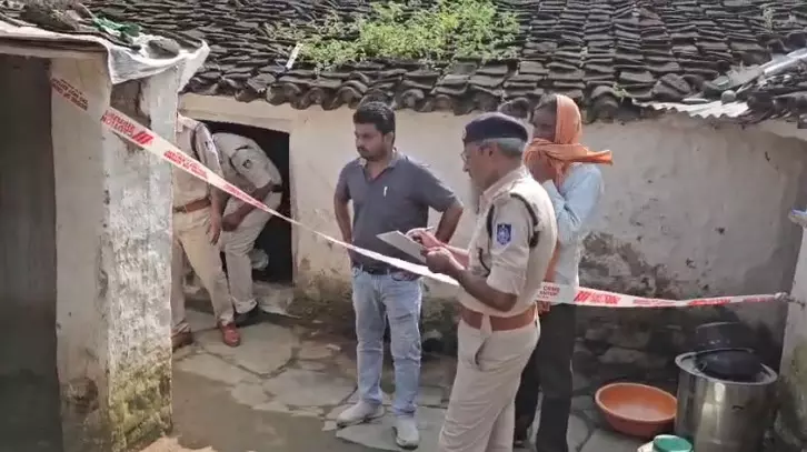 39495-untitled MP Crime : पिता ने पत्नी और तीन मासूम बच्चों की कुल्हाड़ी से की हत्या, चार मौतों से दहला क्षेत्र