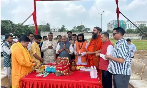 Asian News Raas Garba 2026: में सजेगा भक्ति और संस्कृति का महामंच: वैदिक मंत्रोच्चार के साथ हुआ एशियन न्यूज के ‘रास गरबा 2026’ का भूमिपूजन, वीआईपी रोड स्थित रामबाग में मचेगी धूम!