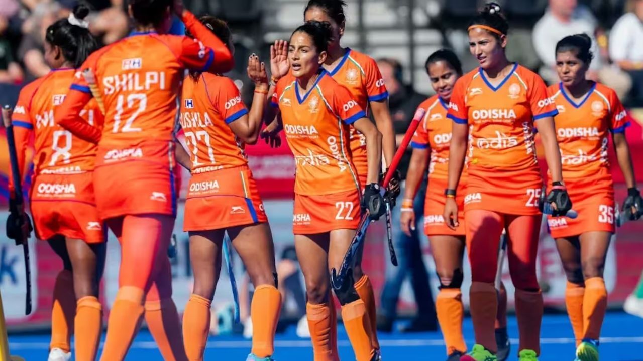 Asian Games 2026: भारतीय महिला हॉकी टीम का धमाकेदार आगाज, उज्बेकिस्तान को 19-0 से रौंदा; दीपिका सेहरावत ने अकेले दागे 8 गोल
