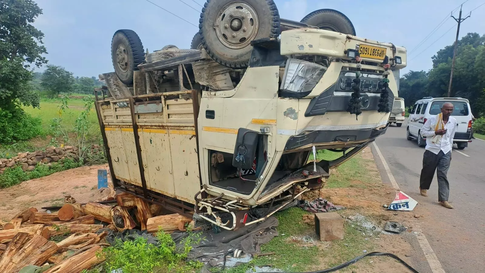 39659-mp-acc MP Accident : तेज रफ्तार पिकअप अनियंत्रित होकर पलटी, एक की मौत; 3 घायल