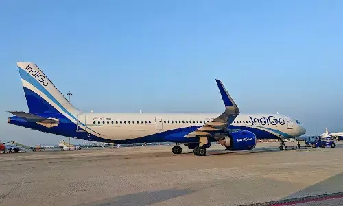 बैंकॉक-दिल्ली इंडिगो फ्लाइट की लखनऊ में इमरजेंसी लैंडिंग, यात्री की तबीयत बिगड़ी; एक घंटे बाद दिल्ली रवाना