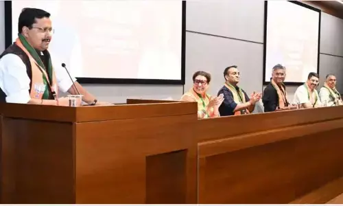 BJP Social Media Gen-Z Outreach: पोस्टर से रील्स तक, BJP की सोशल मीडिया रणनीति में बदलाव, जानें Gen-Z आंदोलन के बाद खुद को कैसे बदल रही है बीजेपी