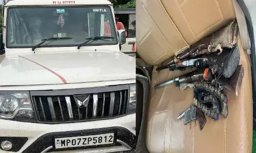 MP Crime : ‘मध्य प्रदेश शासन’ लिखी बोलेरो में हथियारों का जखीरा, वारदात से पहले 6 बदमाश गिरफ्तार