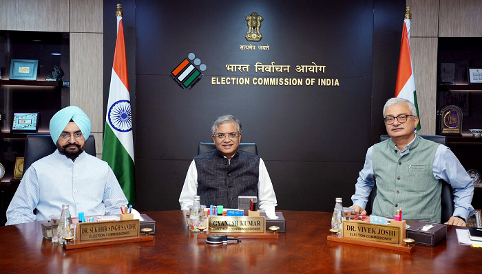 ECI में अंदरूनी खींचतान? 10 महीने में 14 बार दो चुनाव आयुक्तों ने जताई आपत्ति, चुनाव आयोग ने दी सफाई