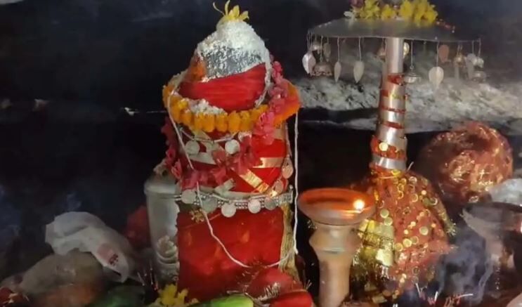 Maa Lingeshwari, Pharasgaon: मां लिंगेश्वरी के खुले कपाट, यहां शिवलिंग स्वरूप में विराजमान माता रानी, जानें क्या है मान्यता