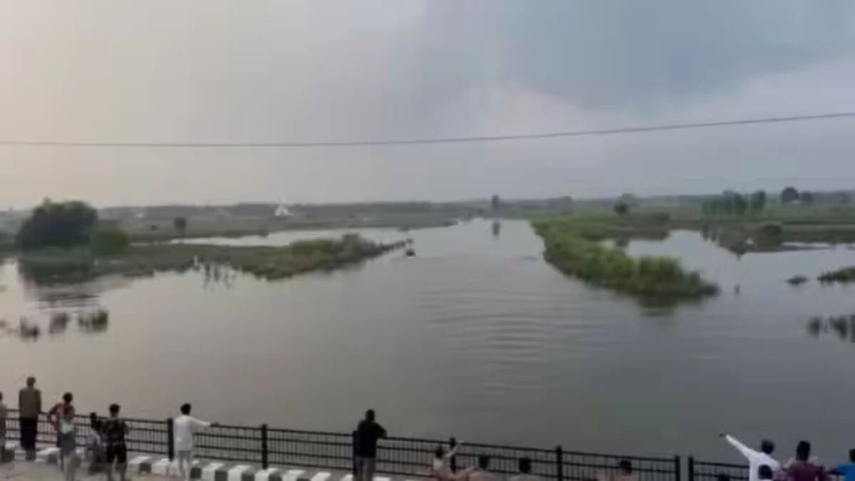 UP News : गणेश विसर्जन के दौरान बड़ा हादसा, सई नदी में डूबे तीन युवक, मौत