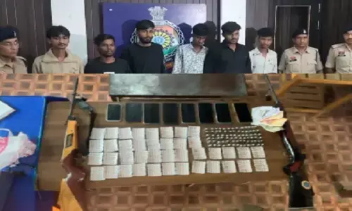 CG Crime : नशे के कारोबार का खुलासा, 1200 अल्प्राजोलम टैबलेट के साथ 6 आरोपी गिरफ्तार CG Crime : नशे के कारोबार का खुलासा, 1200 अल्प्राजोलम टैबलेट के साथ 6 आरोपी गिरफ्तार