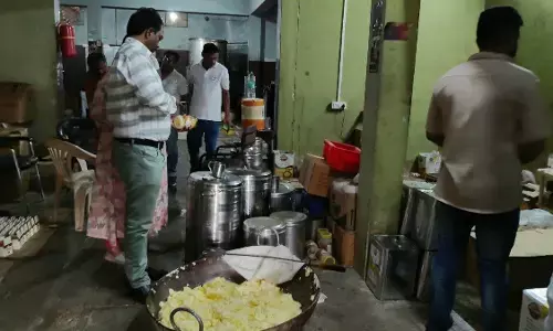 MP News : विदिशा में संदिग्ध घी बनाने वाली फैक्ट्री पर छापा, 300 किलो से ज्यादा घी और रंग बरामद