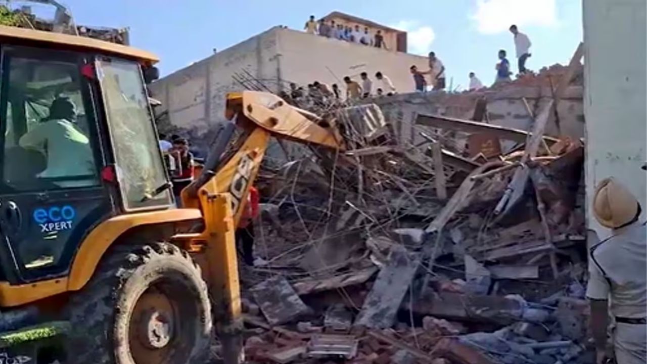 Ambala Building Collapse: अंबाला में तीन मंजिला बिल्डिंग गिरी, 3 की मौत; मलबे में दबे लोगों का रेस्क्यू जारी
