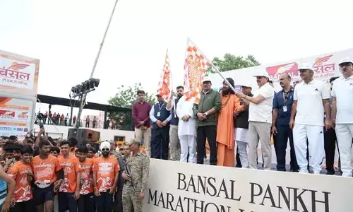 CM मोहन यादव ने पंख मैराथन को झंडी दिखाकर किया शुभारंभ, बोले- हमारा शरीर एक लघु ब्रह्मांड, स्वस्थ रखना हमारी जिम्मेदारी