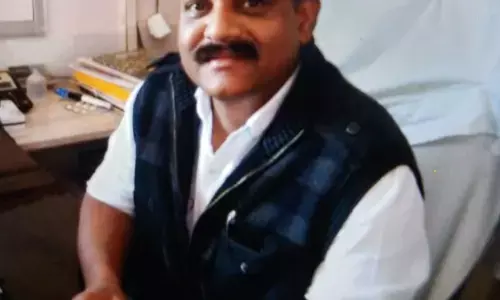 CG Breaking : CMHO डॉ. रामचंद्र ठाकुर निलंबित, समय-सीमा में जवाब नहीं देने पर हुई कार्रवाई
