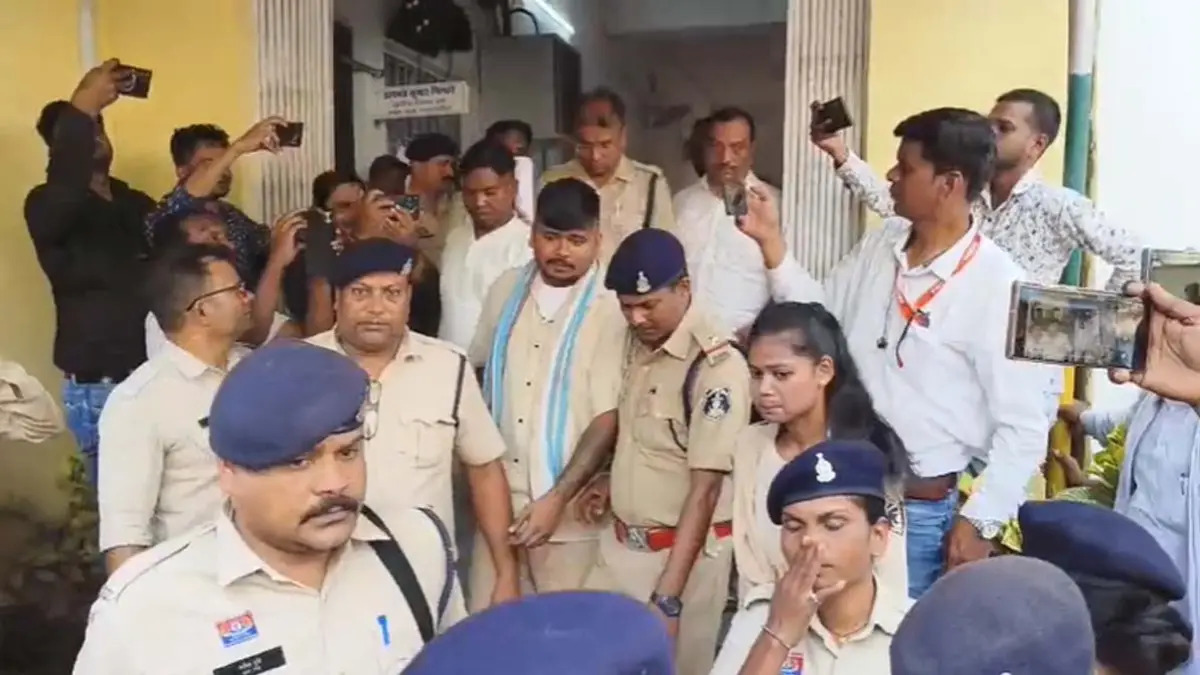 Surajpur Double Murder Case : प्रधान आरक्षक की पत्नी-बेटी हत्याकांड में कोर्ट का बड़ा फैसला, 4 आरोपी दोषी, 8 अक्टूबर को होगा सजा का ऐलान