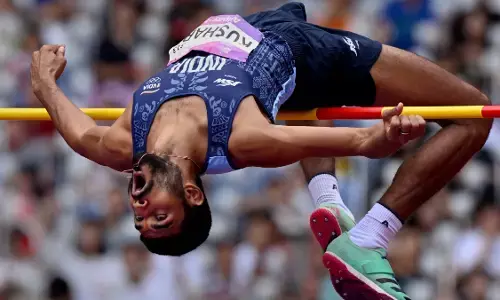 Asian Games 2026 High Jump: सर्वेश कुशारे ने रचा इतिहास, हाई जंप में जीता सिल्वर; 56 साल का इंतजार हुआ खत्म Asian Games 2026 High Jump: सर्वेश कुशारे ने रचा इतिहास, हाई जंप में जीता सिल्वर; 56 साल का इंतजार हुआ खत्म