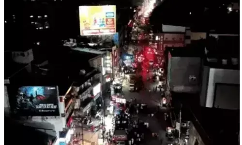 Raipur Ganesh Jhanki Visarjan: रायपुर गणेश विसर्जन झांकी में बड़ा हादसा, MG रोड पर जर्जर दुकान का छज्जा गिरा, पहले ही जारी हुई थी एडवाइजरी