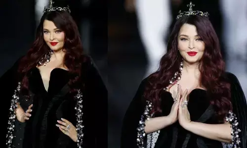 Aishwarya Rai Paris Fashion Week 2026: सिर पर क्राउन के साथ दिखा ऐश्वर्या राय का रॉयल अंदाज, ब्लैक वेलवेट गाउन में रैंप पर बिखेरा जलवा