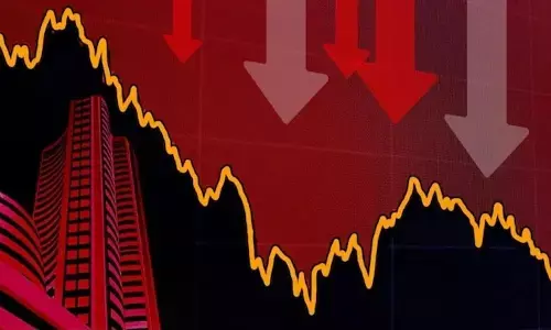 Share Market Closing Bell: लाल निशान में बंद हुआ बाजार, Sensex 243 अंक टूटा, Nifty 22,750 के नीचे, जानें गिरावट की वजह